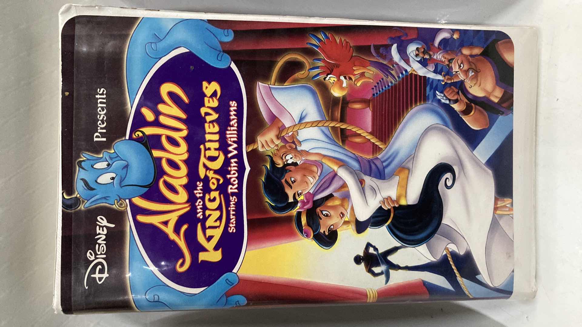 Photo 5 of DISNEY VHS MOVIE CLASSICS (5)