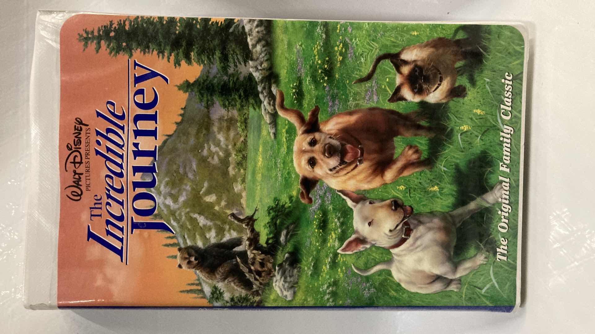 Photo 3 of DISNEY VHS MOVIE CLASSICS (5)