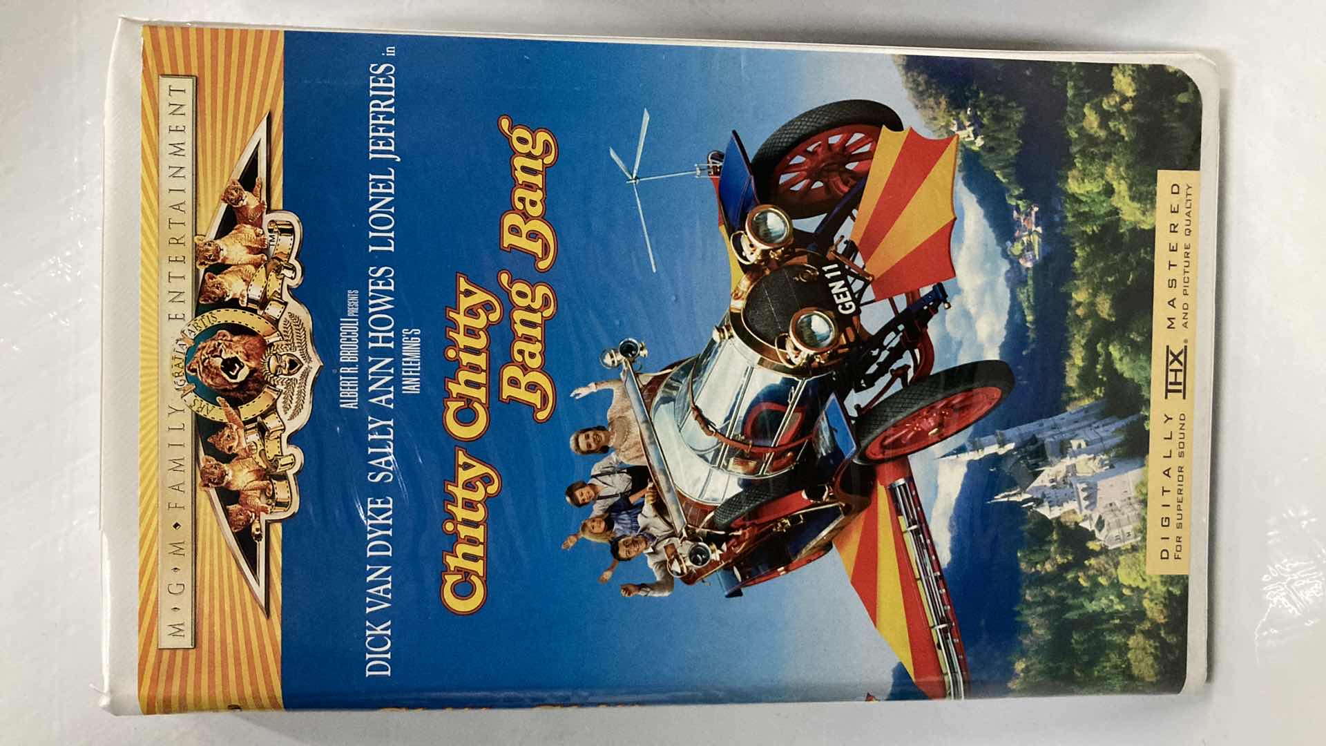 Photo 1 of DISNEY VHS MOVIE CLASSICS (5)