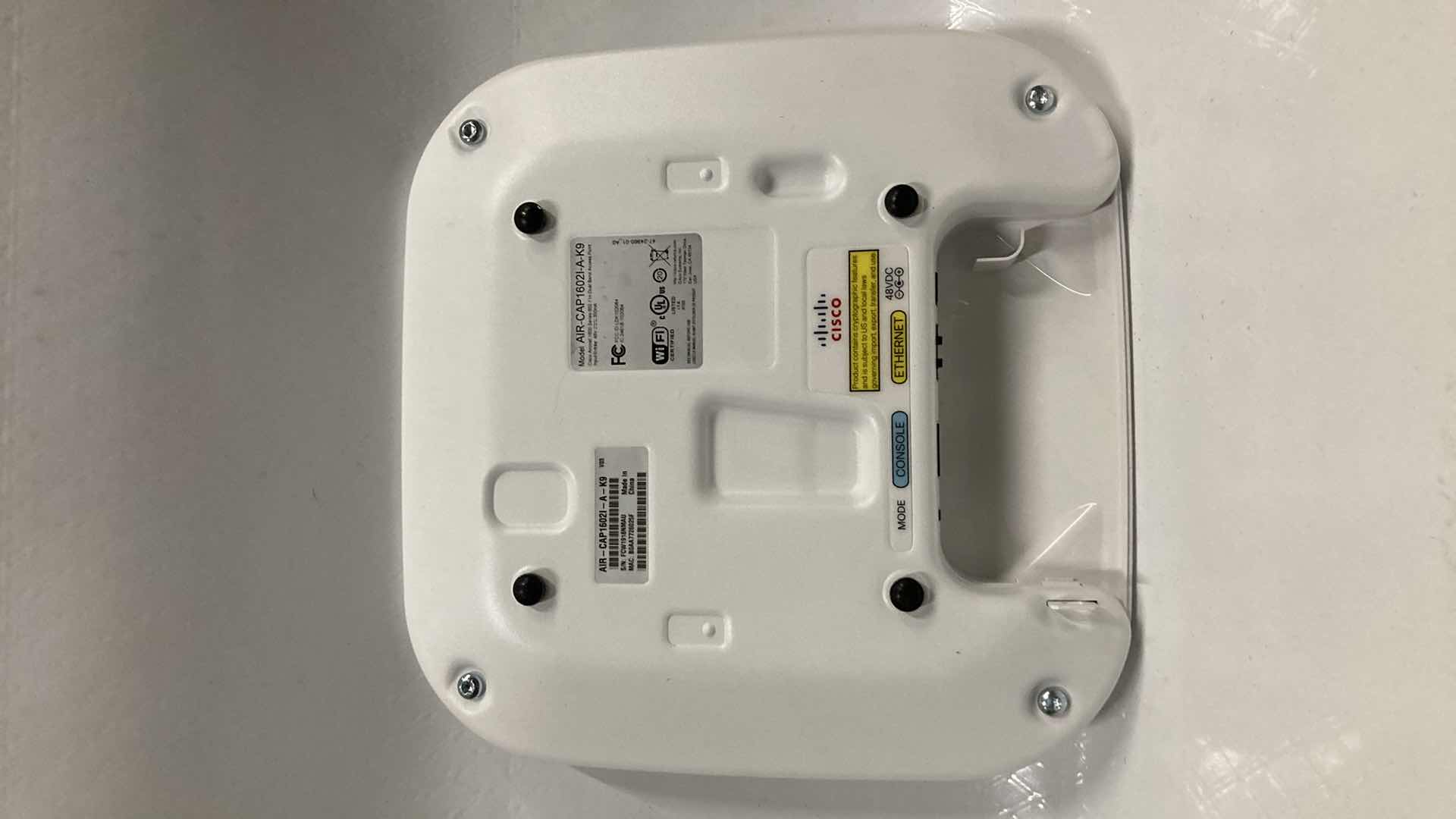 Photo 1 of CISCO AIRONET 1600 SERIES 300mbps DUAL BAND ACCESS POINT MODEL AIR-CAP16021-A-K9 (2)