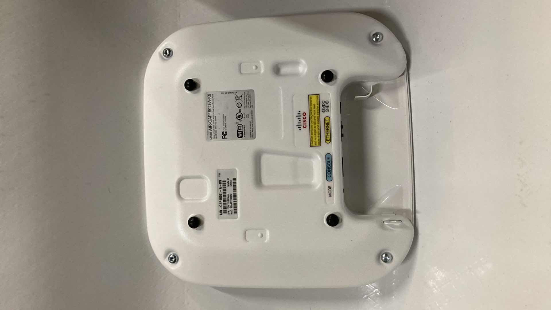 Photo 1 of CISCO AIRONET 1600 SERIES 300mbps DUAL BAND ACCESS POINT MODEL AIR-CAP16021-A-K9 (2)