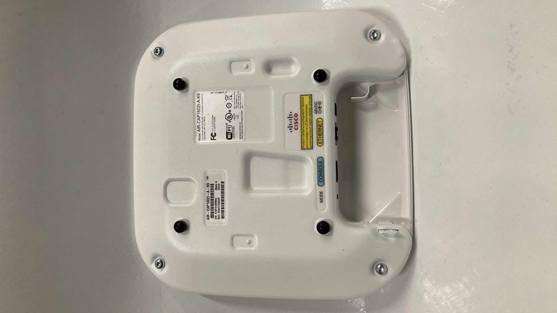 Photo 1 of CISCO AIRONET 1600 SERIES 300mbps DUAL BAND ACCESS POINT MODEL AIR-CAP16021-A-K9 (2)