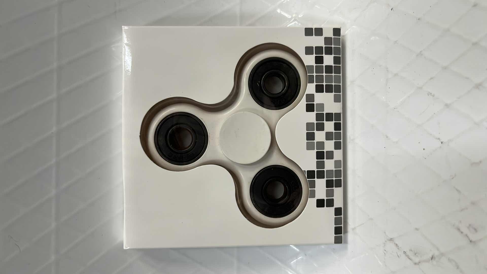 Photo 3 of 10- WHITE FIDGET SPINNER TOY, STRESS TOOL FINGER BALANCE FUN