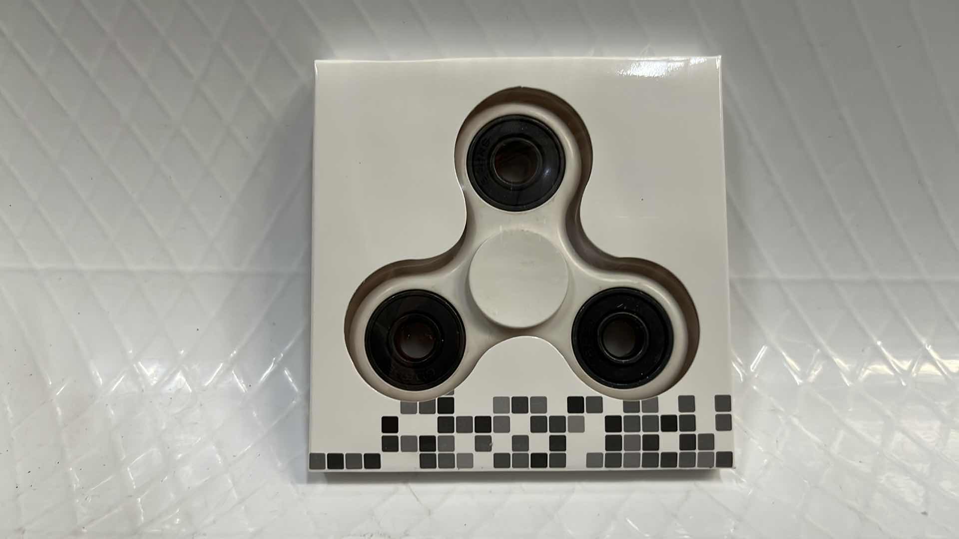 Photo 3 of 10- WHITE FIDGET SPINNER TOY, STRESS TOOL FINGER BALANCE FUN