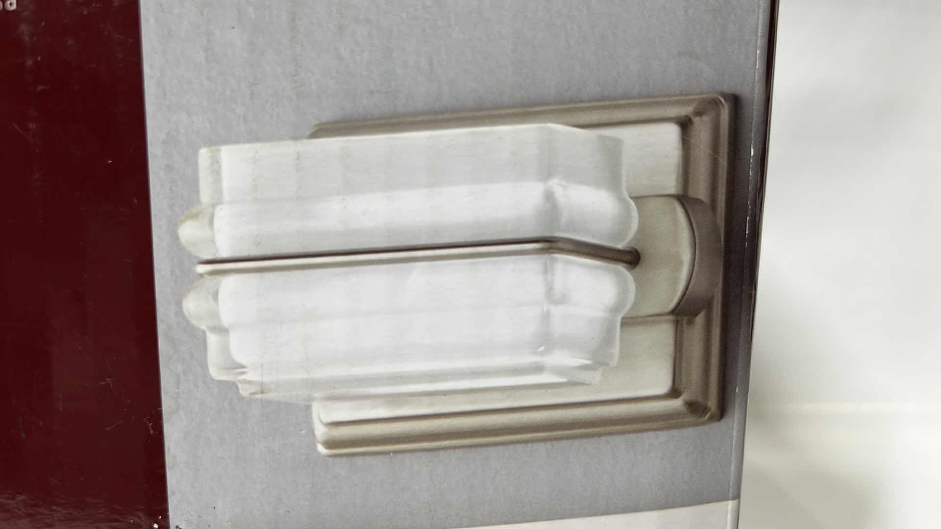 Photo 1 of NEW HOME DECORATORS COLLECTION LED VANITY SCONCE, SALTARELL COLLECTION, BRUSHED NICKEL FINISH W ETCHED GLASS SHADE (1001 844 663)