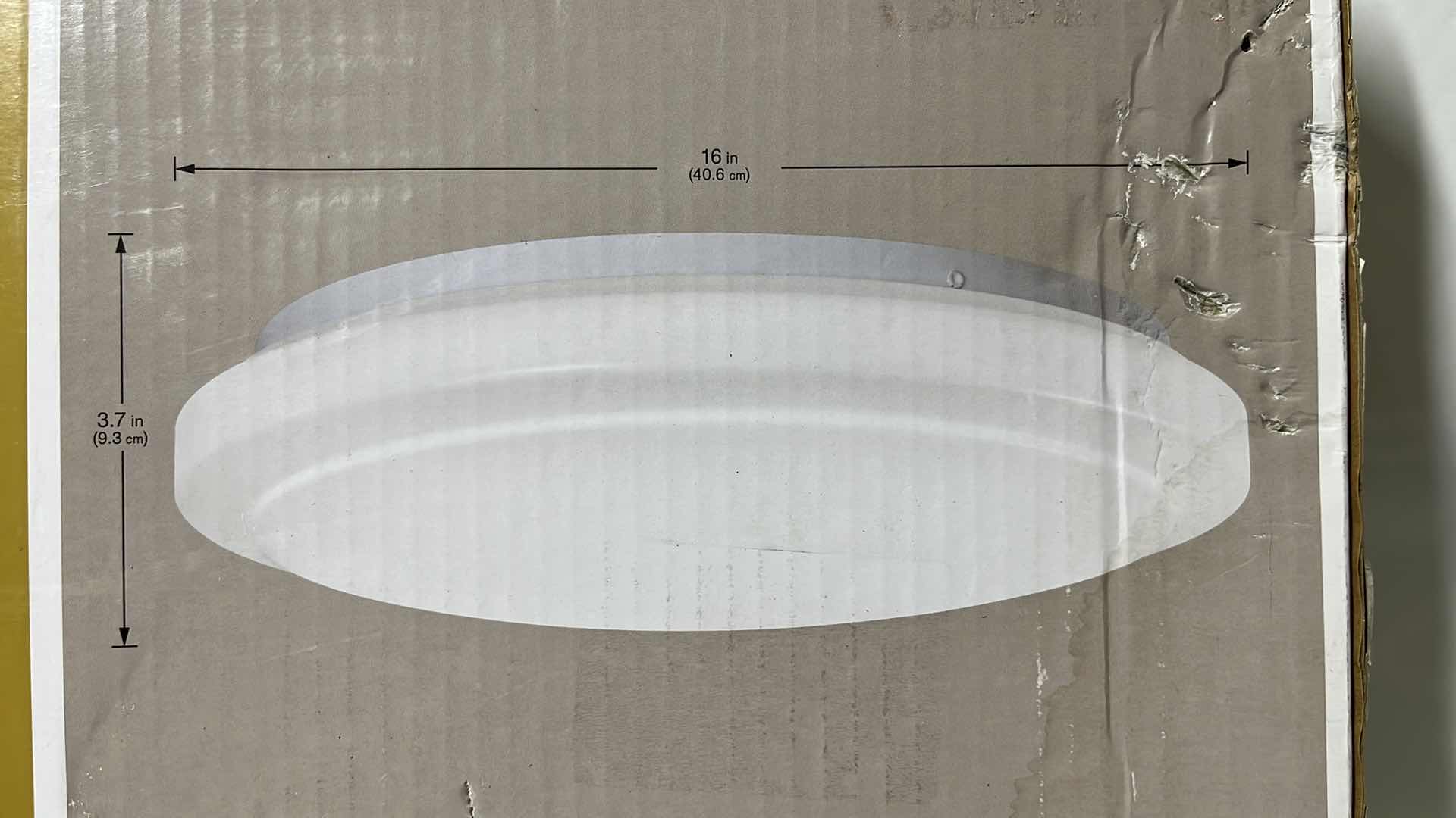 Photo 5 of HAMPTON BAY 16” LED ROUND CEILING PUFF LIGHT FIXTURE, WHITE FINISH (1000 236 729)