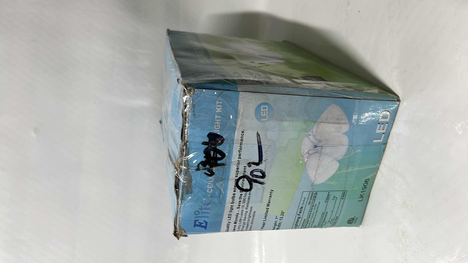 Photo 1 of ELITE CEILING FAN LED 3-LIGHT CLUSTER LIGHT KIT, WHITE FINISH W FROSTED GLASS (LK1906)