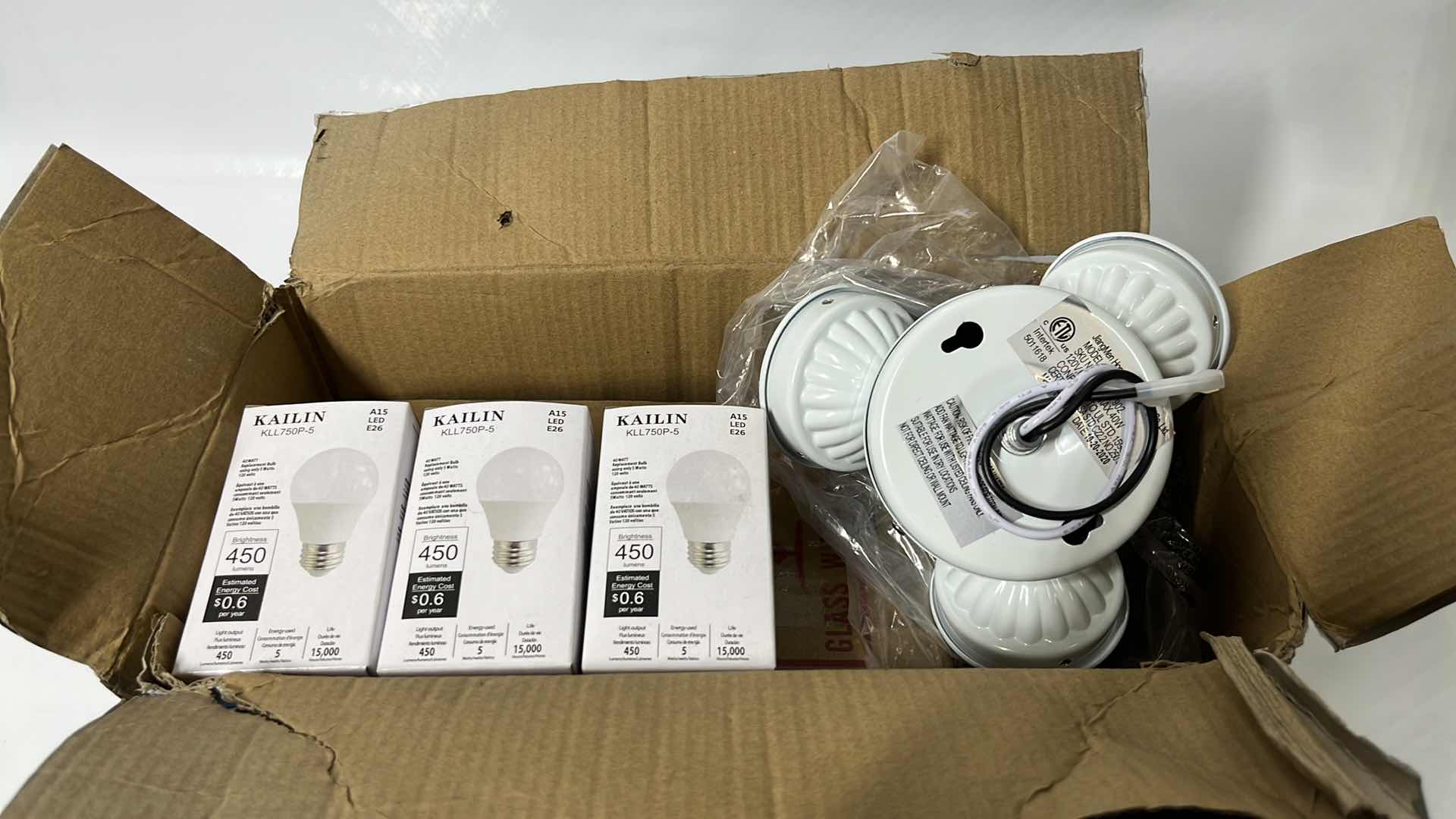 Photo 1 of ELITE CEILING FAN LED 3-LIGHT CLUSTER LIGHT KIT, WHITE FINISH W FROSTED GLASS (LK1906)