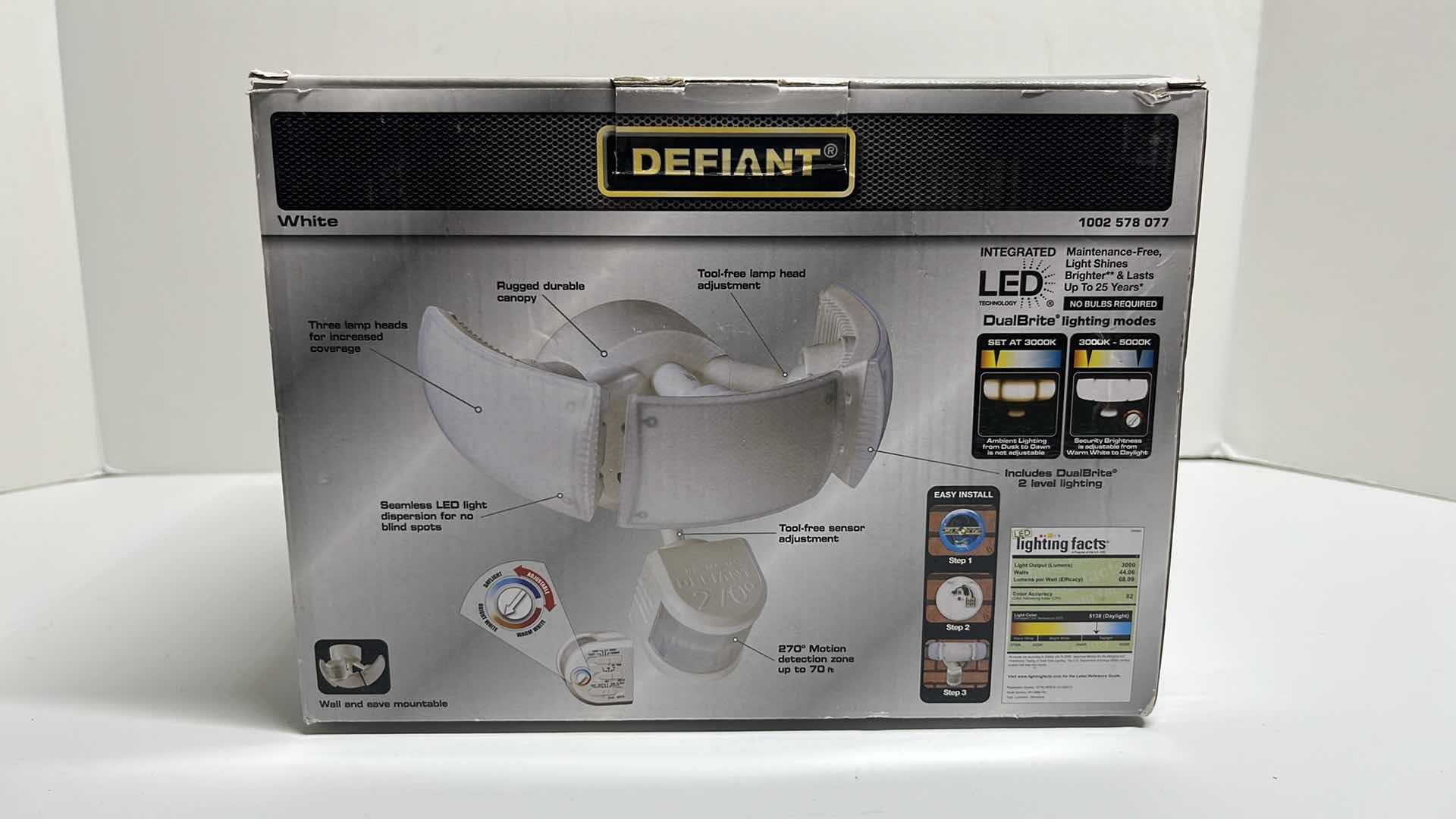 Photo 1 of NEW DEFIANT WHITE OUTDOOR LED MOTION SECURITY LIGHT 1002 578 077
