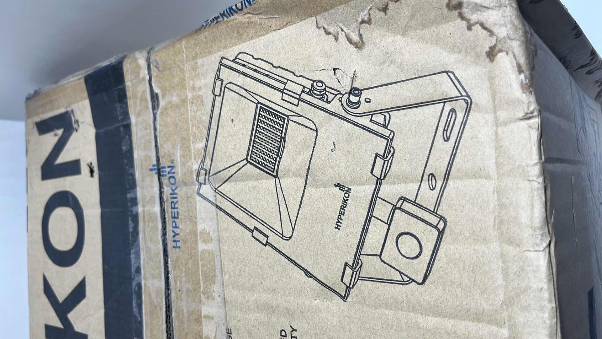 Photo 1 of HYPERIKON LED 200W FLOOD LIGHT PIR 5000K HYPERFL-200W-505