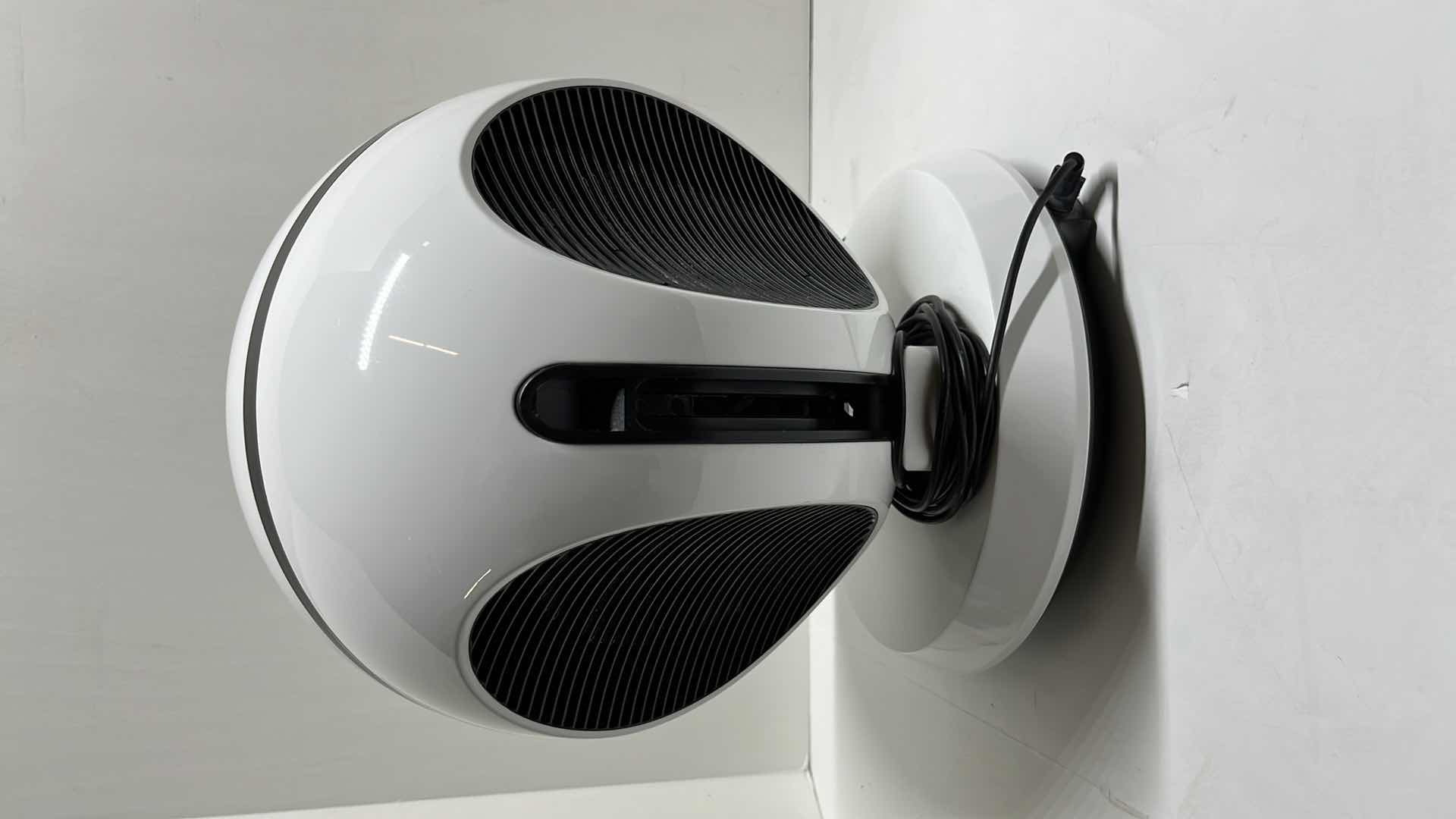 Photo 7 of GREENTECH ENVIRONMENTAL PUREFLOW QT7 10.5” 90 DEGREE VERTICAL & HORIZONTAL BLADELESS OSCILLATING FAN PUREFLOW-QT7