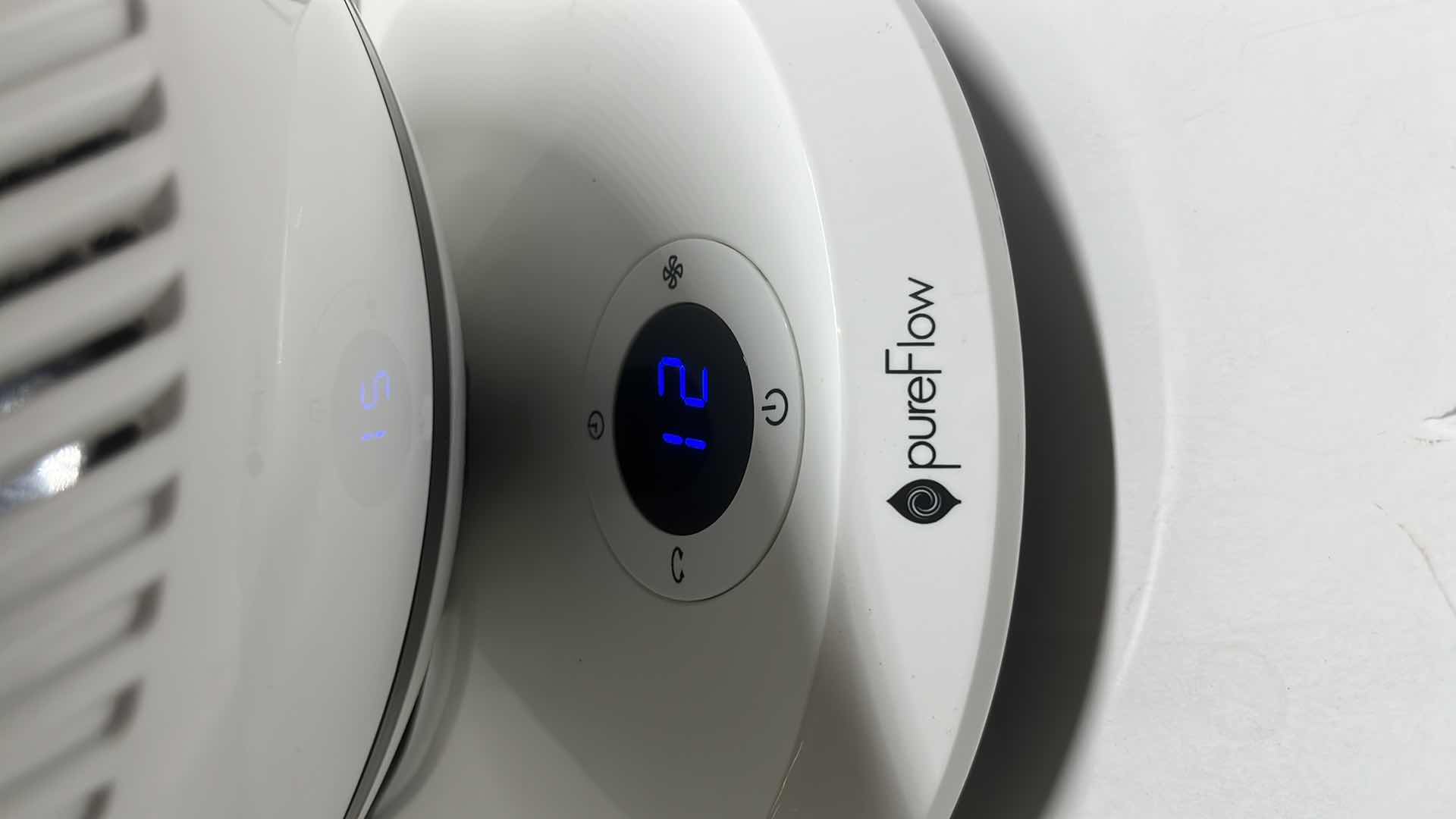 Photo 2 of GREENTECH ENVIRONMENTAL PUREFLOW QT7 10.5” 90 DEGREE VERTICAL & HORIZONTAL BLADELESS OSCILLATING FAN PUREFLOW-QT7