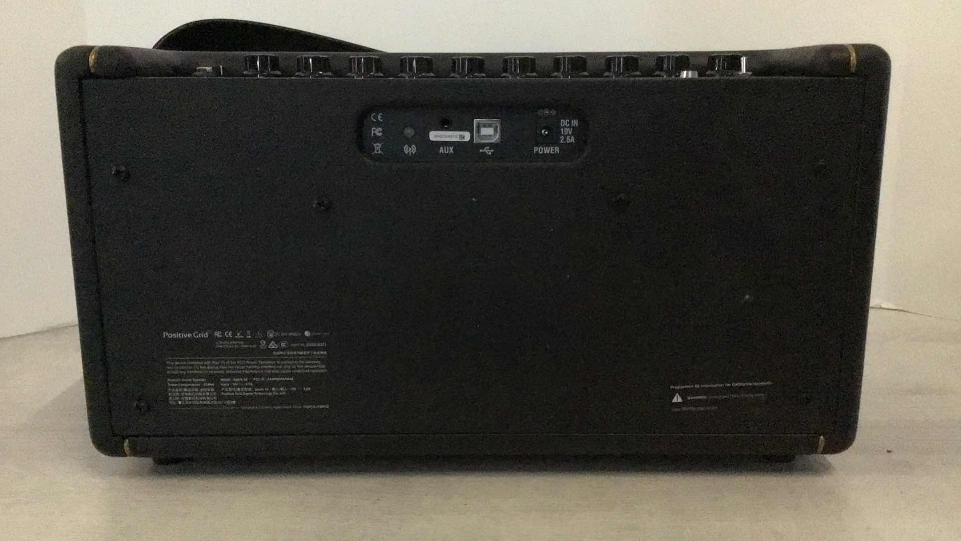 Photo 1 of POSITIVE GRID SPARK 40W SMART GUITAR AMP AND APP