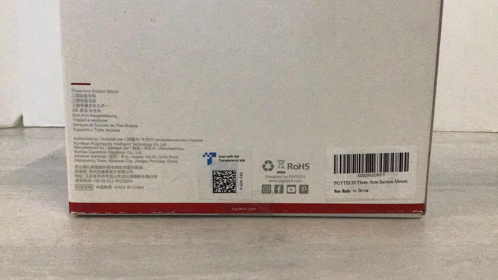 Photo 1 of NEW PGYTECH THREE-ARM SUCTION MOUNT