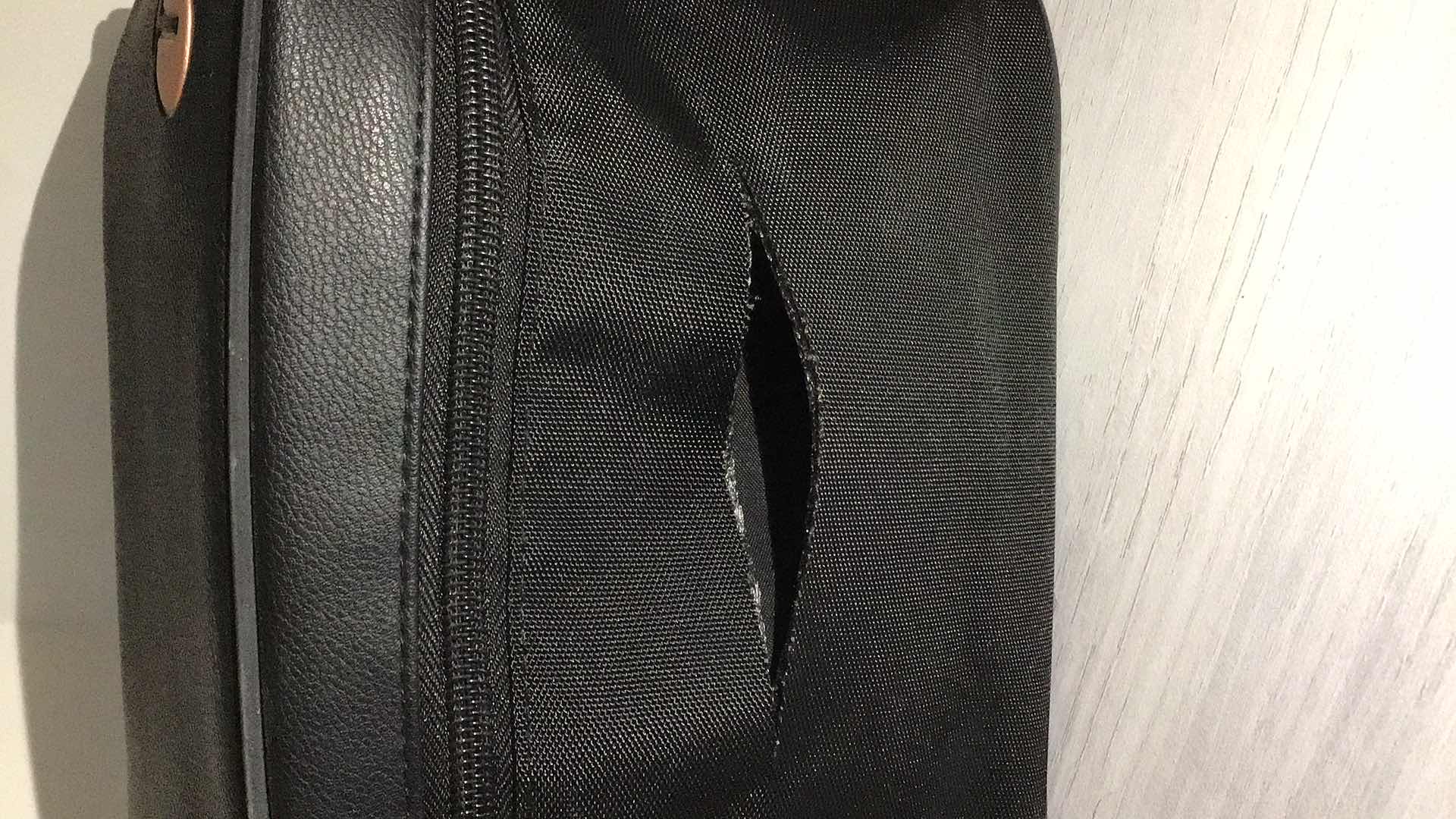 Photo 1 of T3 MICRO INC VOLUMINOUS HOT ROLLERS LUXE SET 73709