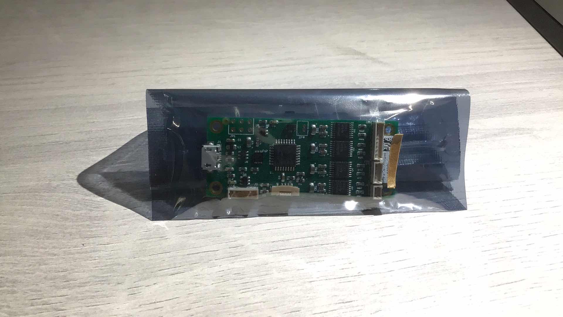 Photo 1 of NEW THEIA TECHNOLOGIES MCR400 LENS MOTOR CONTROL BOARD FOR PR4 & PR6 LENSES