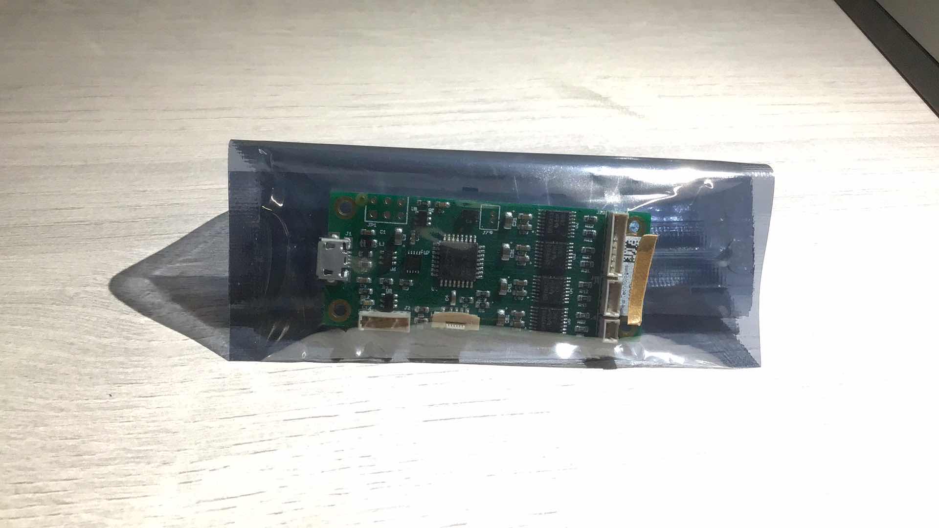 Photo 1 of NEW THEIA TECHNOLOGIES MCR400 LENS MOTOR CONTROL BOARD FOR PR4 & PR6 LENSES