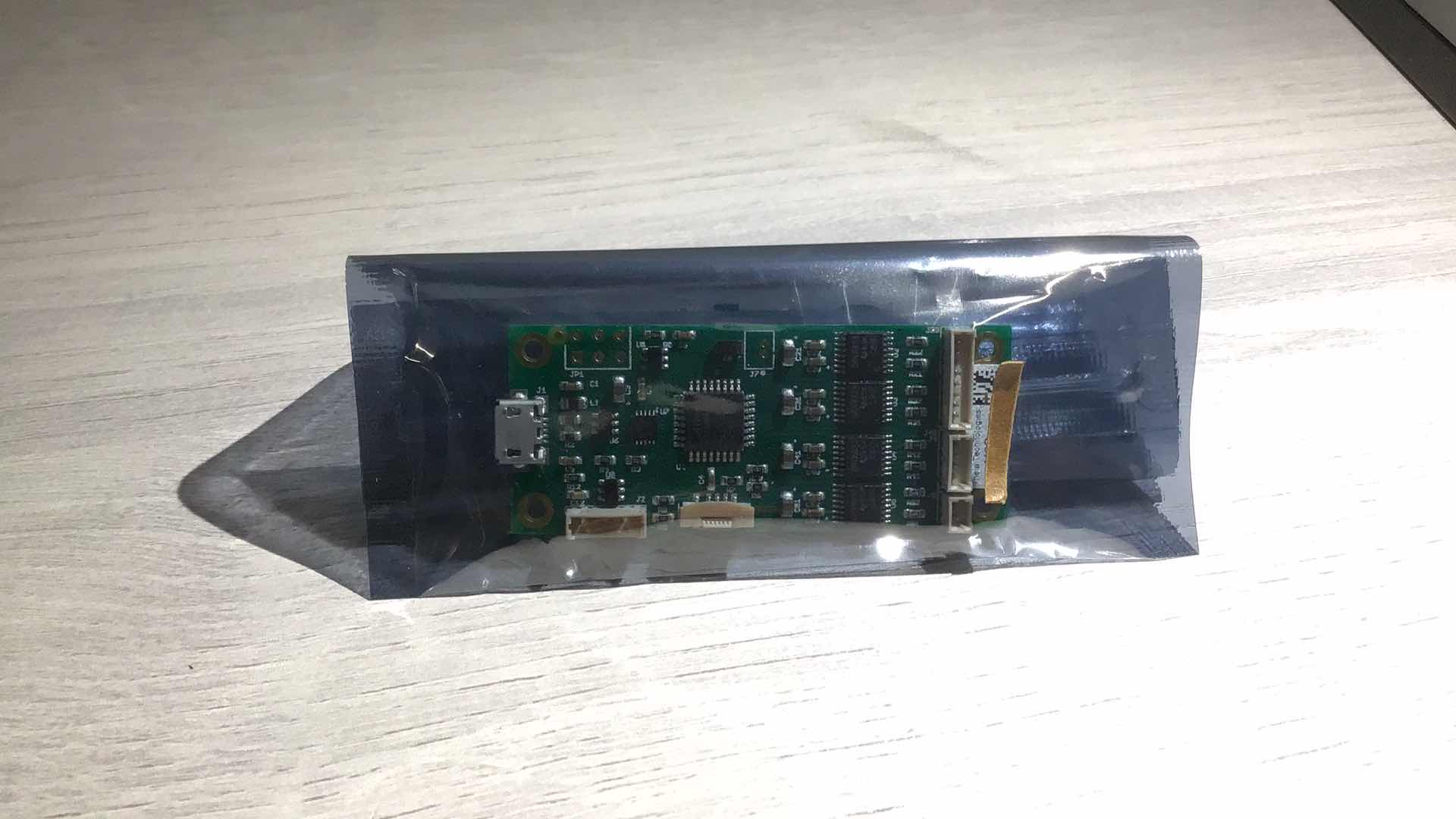 Photo 1 of NEW THEIA TECHNOLOGIES MCR400 LENS MOTOR CONTROL BOARD FOR PR4 & PR6 LENSES