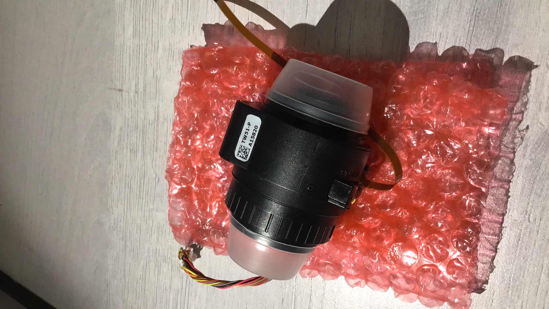 Photo 1 of NEW THEIA TECHNOLOGIES CS-MOUNT 4-10MM F/1.4 4K MOTORIZED VARIFOCAL LENS MODEL TL410P