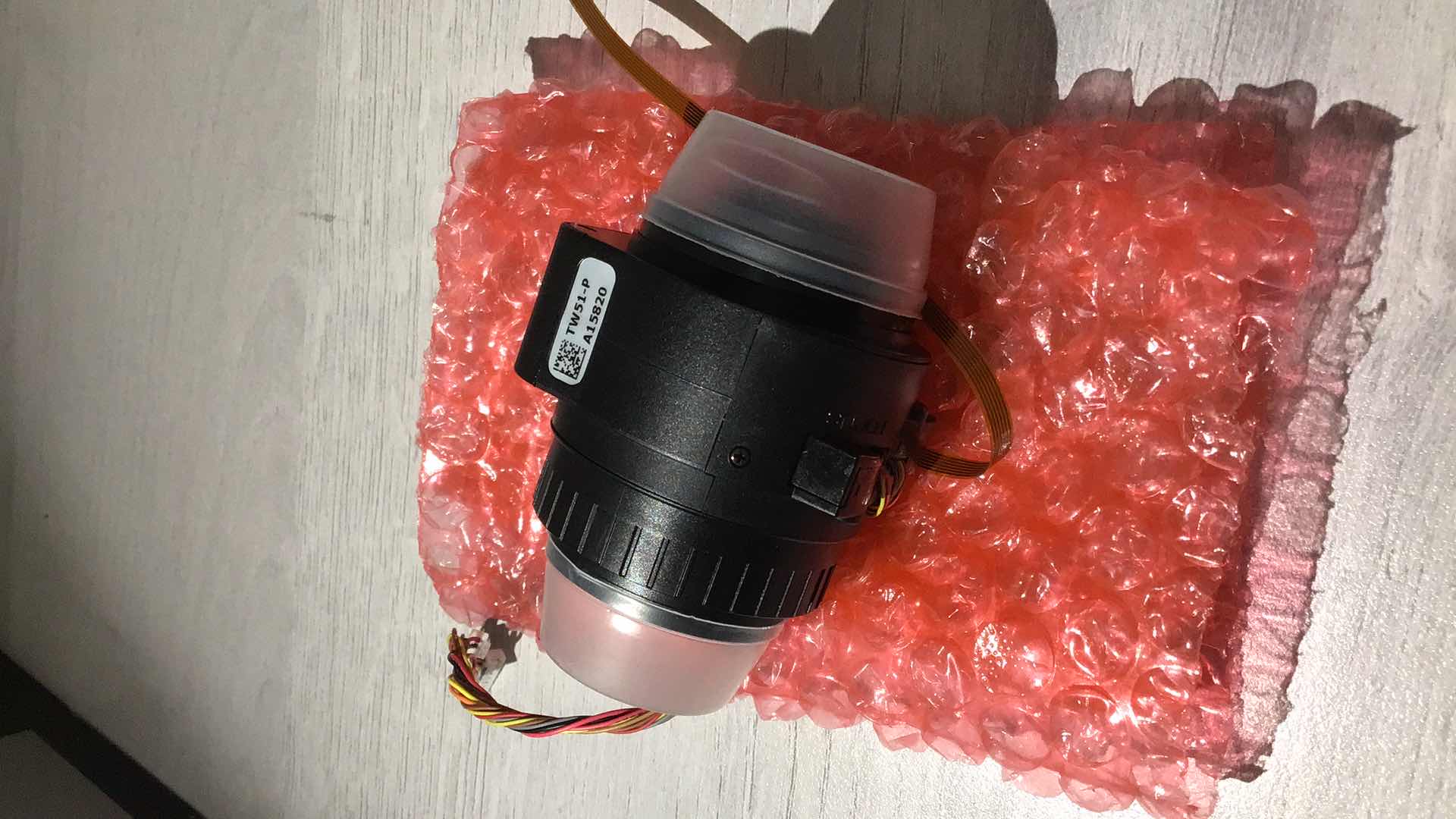 Photo 1 of NEW THEIA TECHNOLOGIES CS-MOUNT 4-10MM F/1.4 4K MOTORIZED VARIFOCAL LENS MODEL TL410P