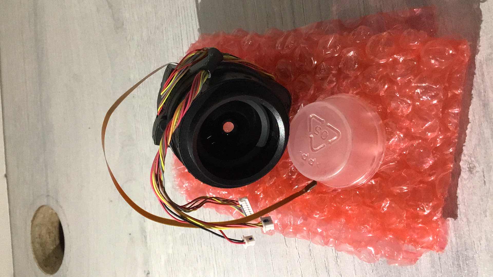 Photo 1 of NEW THEIA TECHNOLOGIES CS-MOUNT 4-10MM F/1.4 4K MOTORIZED VARIFOCAL LENS MODEL TL410P