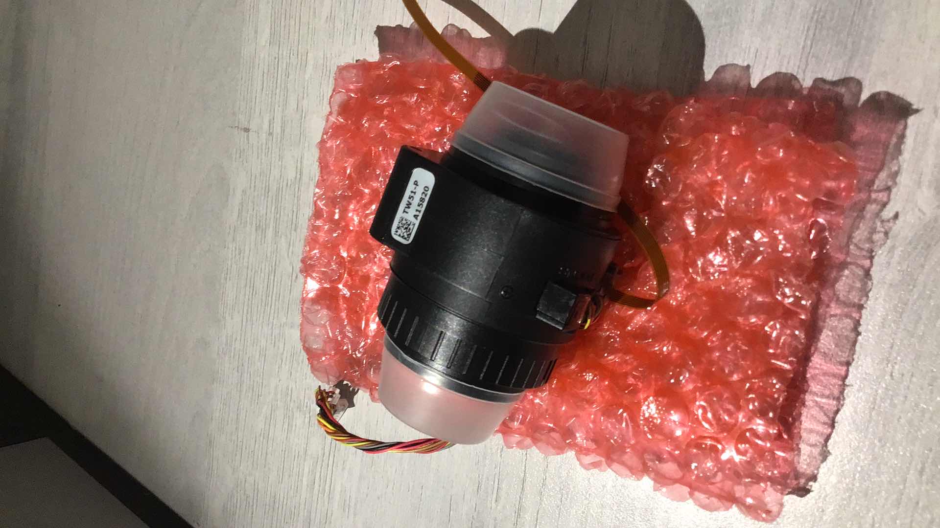 Photo 1 of NEW THEIA TECHNOLOGIES CS-MOUNT 4-10MM F/1.4 4K MOTORIZED VARIFOCAL LENS MODEL TL410P