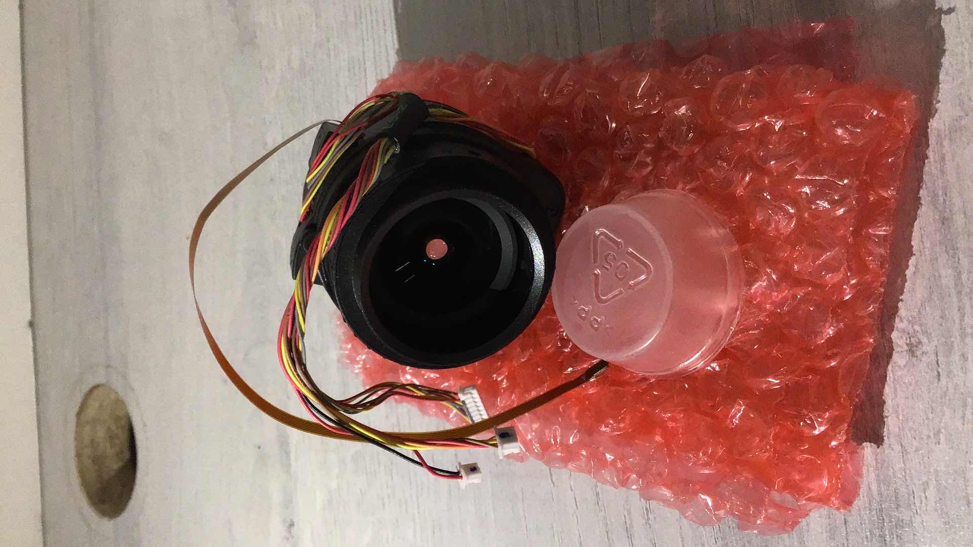 Photo 1 of NEW THEIA TECHNOLOGIES CS-MOUNT 4-10MM F/1.4 4K MOTORIZED VARIFOCAL LENS MODEL TL410P