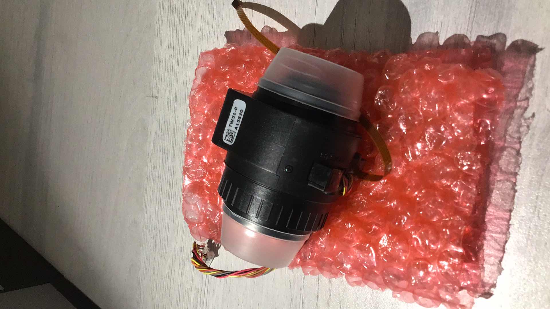 Photo 1 of NEW THEIA TECHNOLOGIES CS-MOUNT 4-10MM F/1.4 4K MOTORIZED VARIFOCAL LENS MODEL TL410P