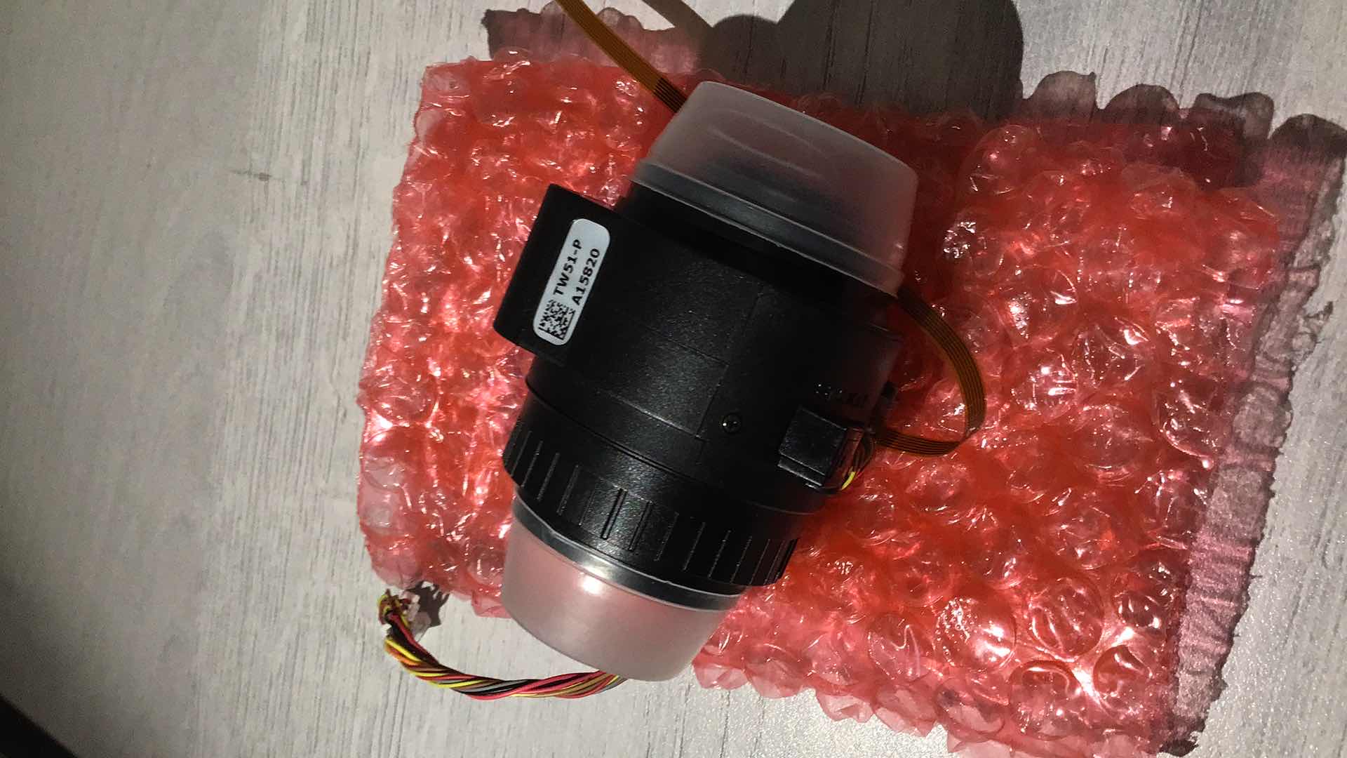 Photo 1 of NEW THEIA TECHNOLOGIES CS-MOUNT 4-10MM F/1.4 4K MOTORIZED VARIFOCAL LENS MODEL TL410P