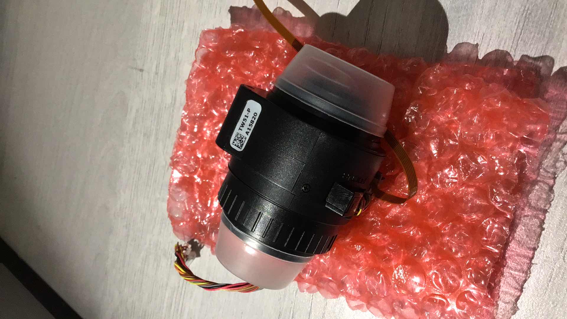 Photo 1 of NEW THEIA TECHNOLOGIES CS-MOUNT 4-10MM F/1.4 4K MOTORIZED VARIFOCAL LENS MODEL TL410P