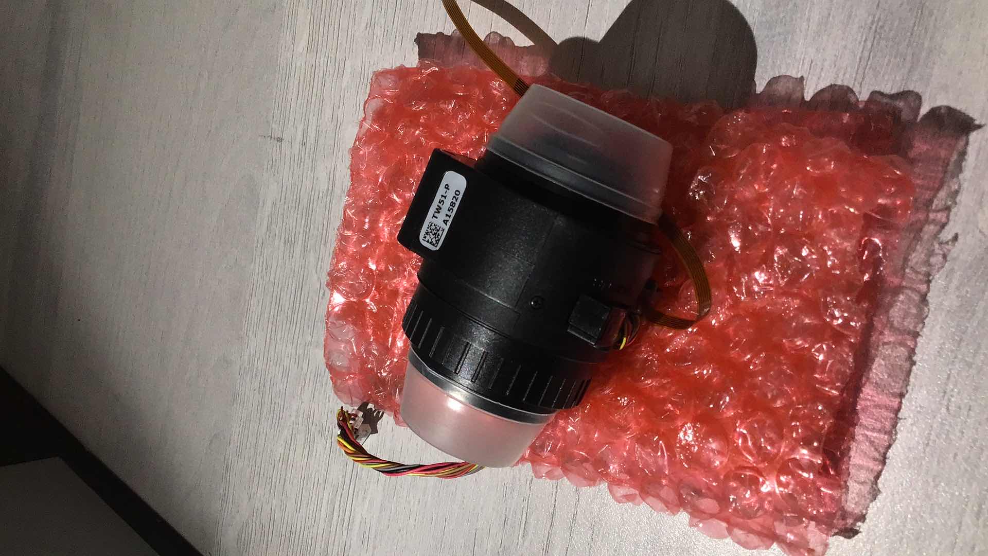 Photo 1 of NEW THEIA TECHNOLOGIES CS-MOUNT 4-10MM F/1.4 4K MOTORIZED VARIFOCAL LENS MODEL TL410P