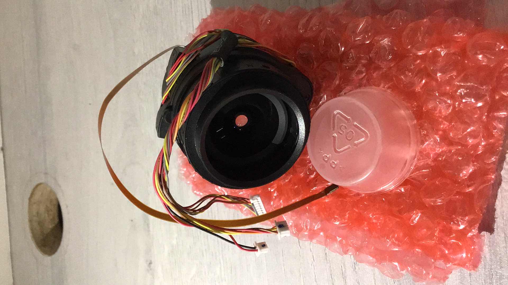 Photo 1 of NEW THEIA TECHNOLOGIES CS-MOUNT 4-10MM F/1.4 4K MOTORIZED VARIFOCAL LENS MODEL TL410P