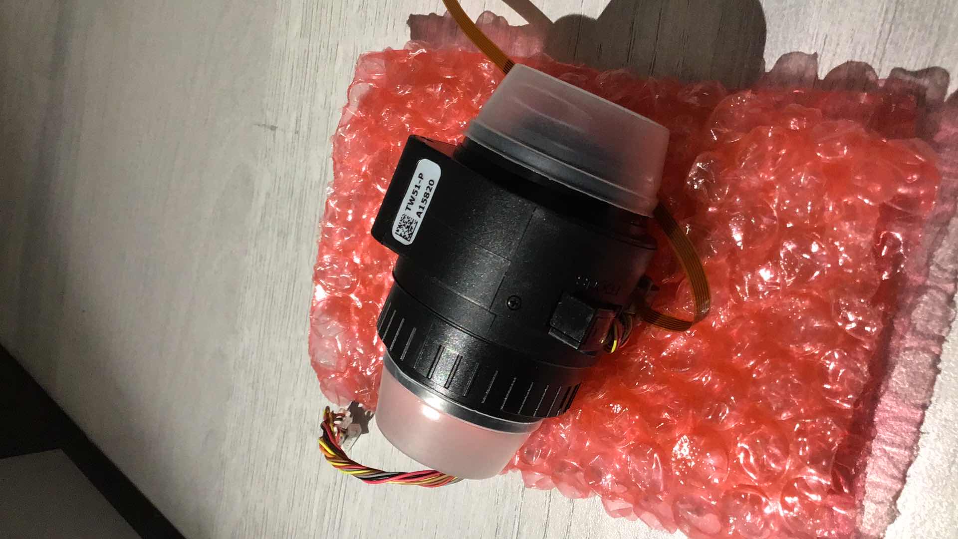 Photo 2 of NEW THEIA TECHNOLOGIES CS-MOUNT 4-10MM F/1.4 4K MOTORIZED VARIFOCAL LENS MODEL TL410P