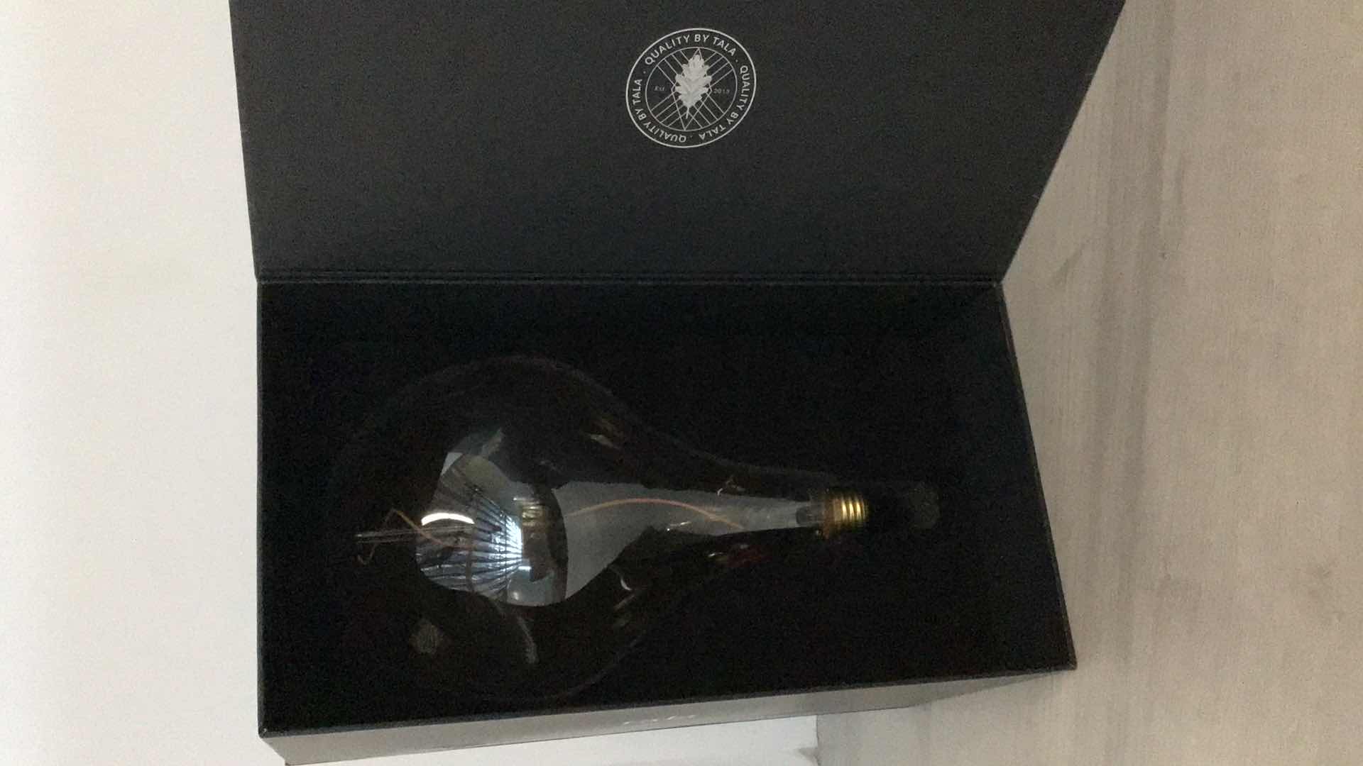 Photo 1 of NEW TALA VORONOI II LED SCULPTED LIGHTBULB