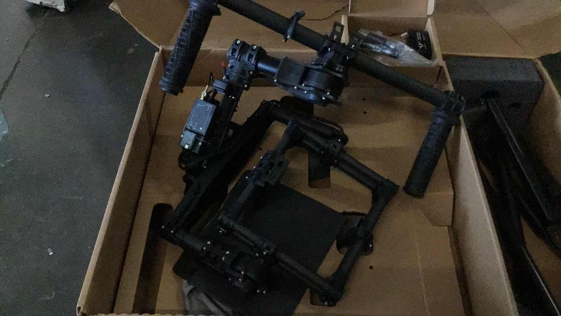 Photo 1 of FREEFLY MOVI M5 3-AXIS GIMBAL STABILIZER