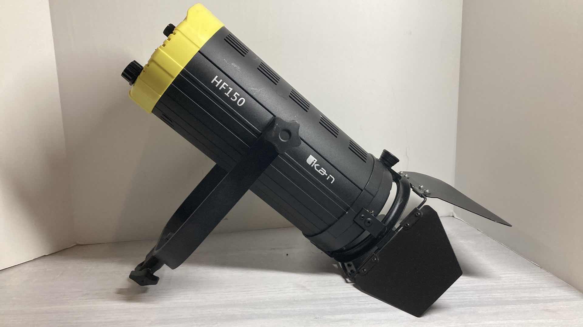 Photo 1 of IKAN HELIA FRESNEL BI-COLOR LED SPOT LIGHT MODEL HF150