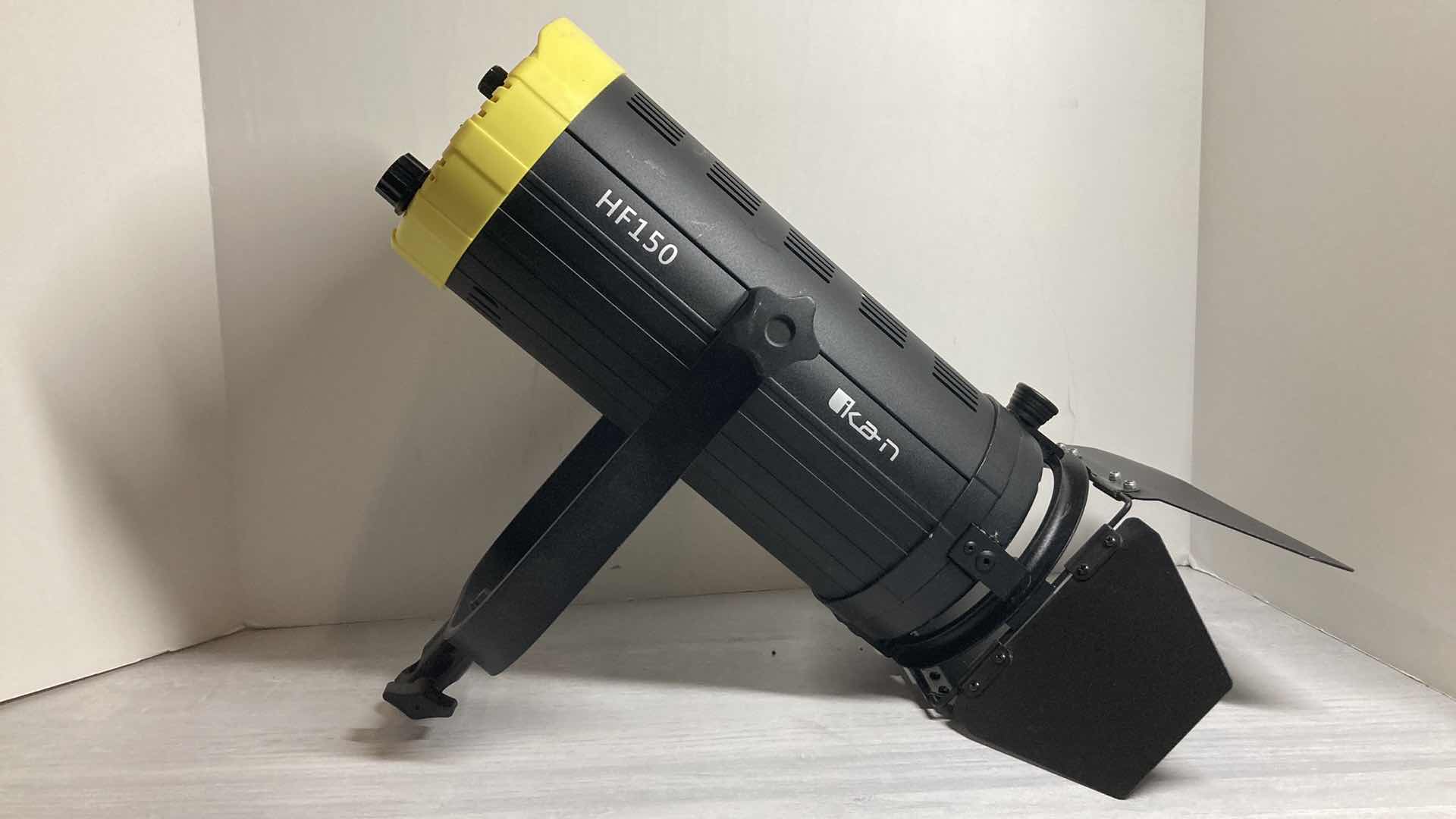 Photo 1 of IKAN HELIA FRESNEL BI-COLOR LED SPOT LIGHT MODEL HF150