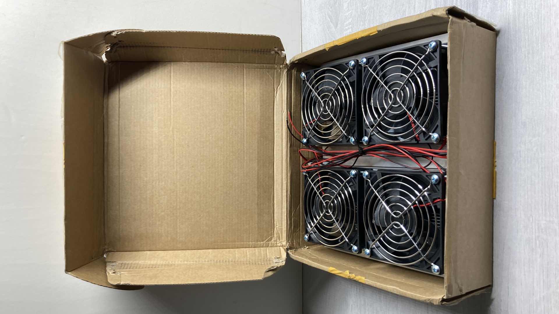 View 5 of NEW HOT SEMICONDUCTOR PELTIER REFRIGERATION THERMOELECTRIC 4 FAN UNIT