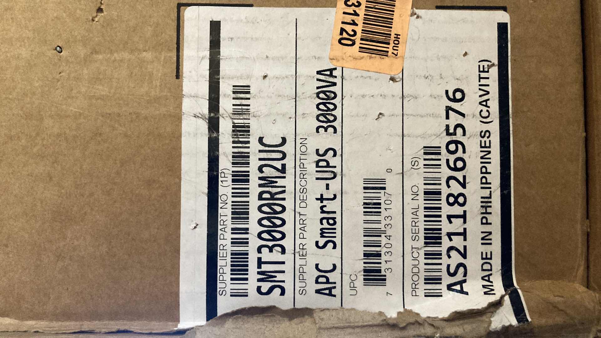 Photo 8 of NEW APC SMART-UPS  LINE INTERACTIVE RACKMOUNT 2U, 120V, 6x NEMA 5-15R+2x NEMA 5-20R OUTLETS, SMART CONNECT PORT+SMARTSLOT AVR  LCD APC 3000VA MODEL SMT3000RM2UC
