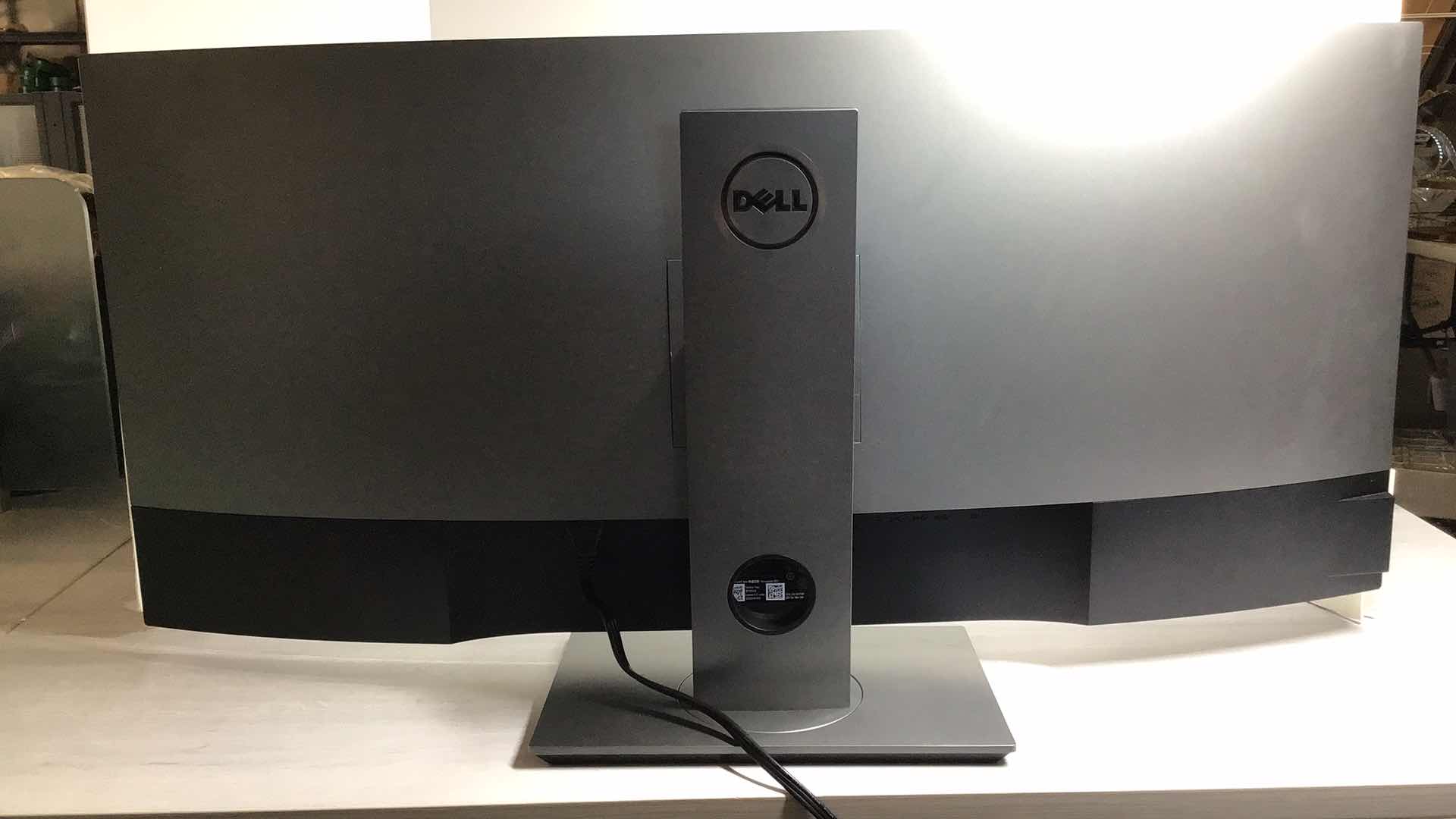 Photo 1 of DELL ULTRASHARP 38 MONITOR MODEL U3818DW