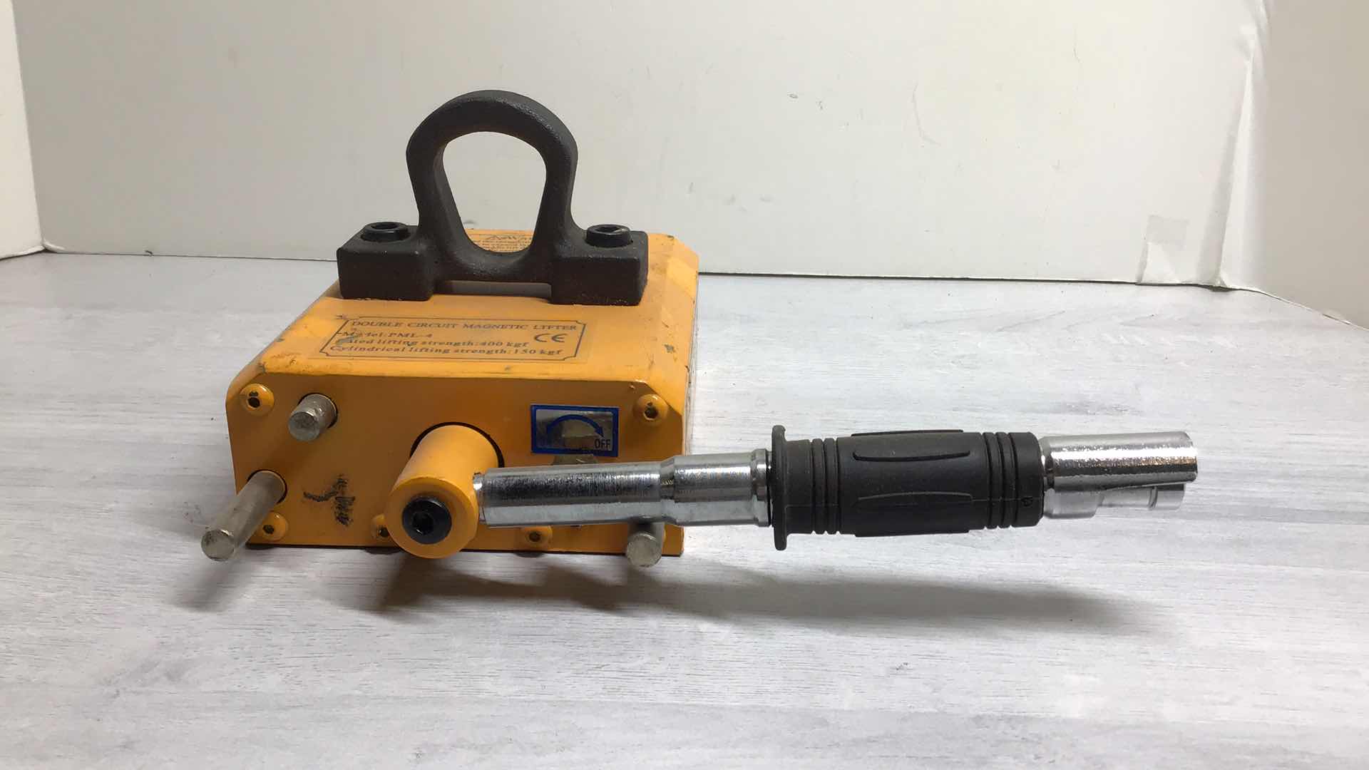Photo 1 of DOUBLE CIRCUIT MAGNETIC LIFTER PML-4