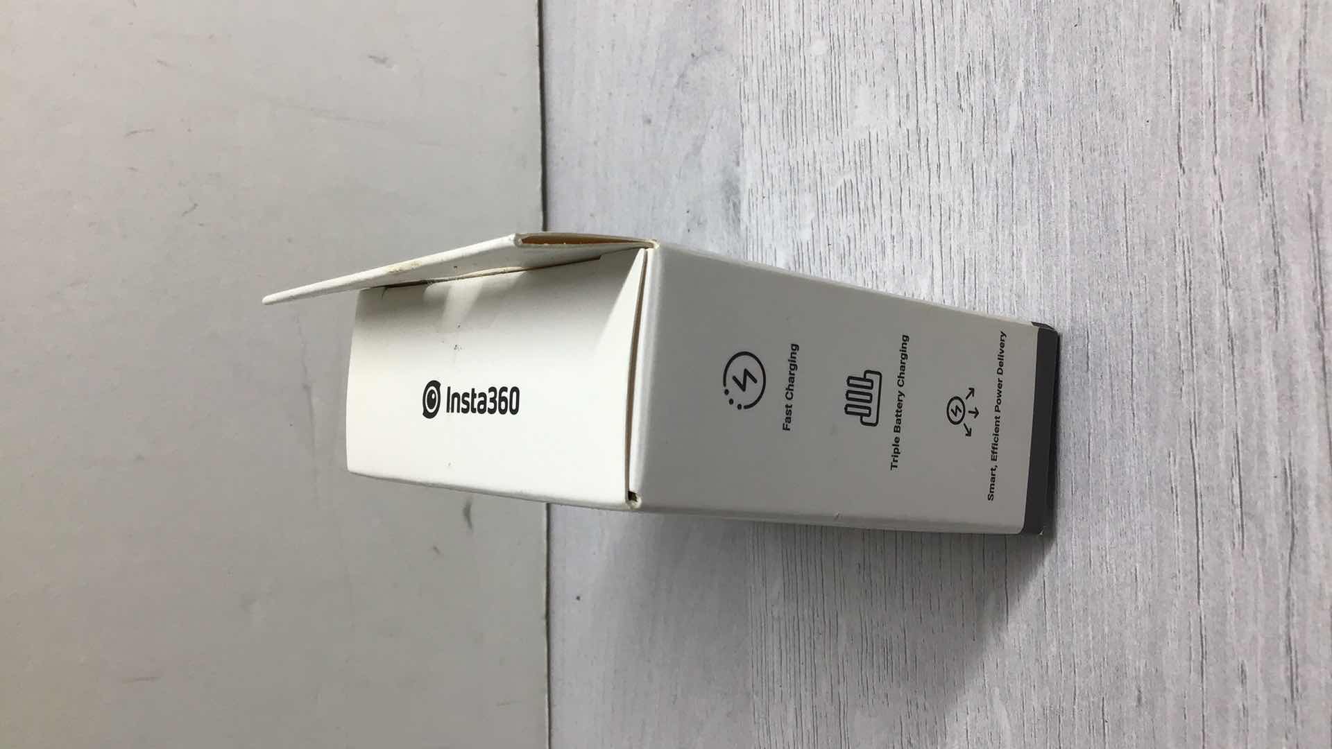 Photo 1 of NEW INSTA360 ONE X2 FAST CHARGE HUB