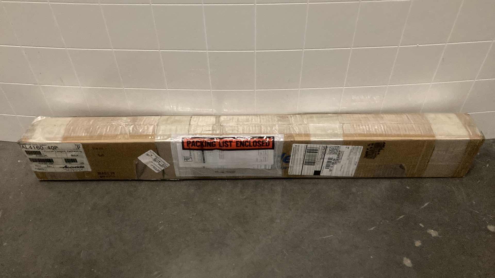 Photo 1 of NEW ACCURIDE SUPER HEAVY-DUTY CORROSION-RESISTANT & FULL-EXTENSION ALUMINUM SLIDE (661LB CAP) MODEL AL4160-40P