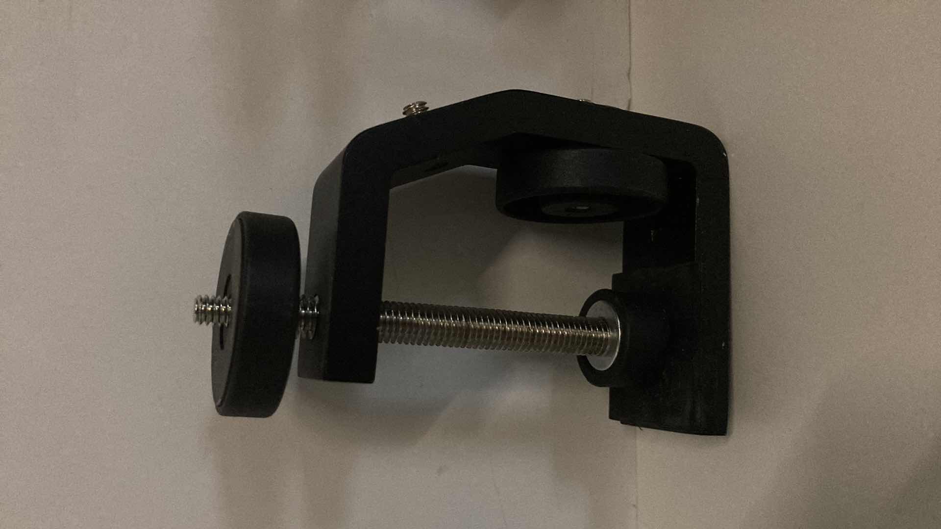 Photo 1 of UTEBIT UNIVERSAL C-CLAMP FOR DESKTOPS & CAMERAS (5PC SET) 2.95” X 1.77” H6.69”