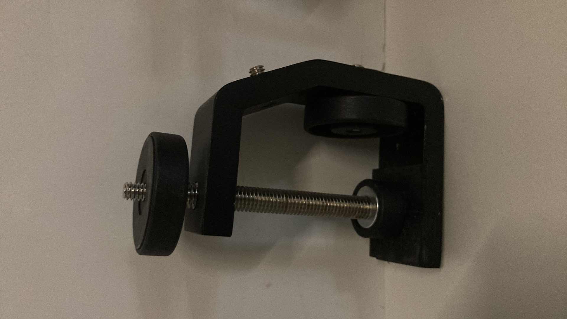 Photo 1 of UTEBIT UNIVERSAL C-CLAMP FOR DESKTOPS & CAMERAS (5PC SET) 2.95” X 1.77” H6.69”