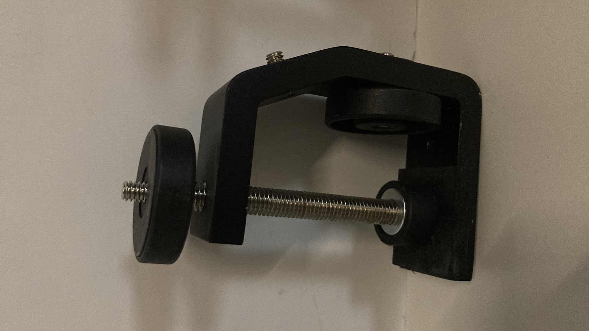 Photo 1 of UTEBIT UNIVERSAL C-CLAMP FOR DESKTOPS & CAMERAS (5PC SET) 2.95” X 1.77” H6.69”