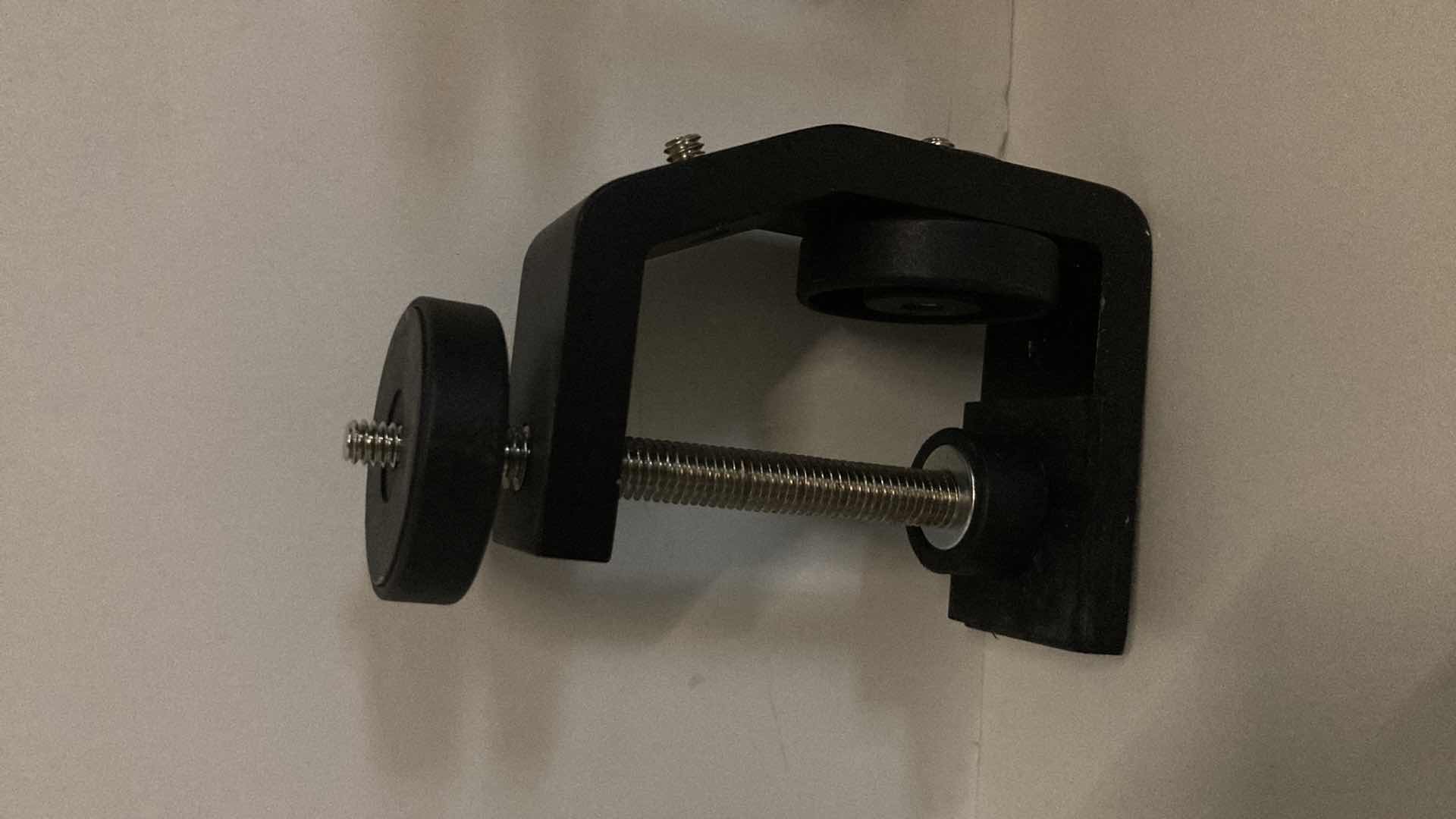 Photo 1 of UTEBIT UNIVERSAL C-CLAMP FOR DESKTOPS & CAMERAS (5PC SET) 2.95” X 1.77” H6.69”