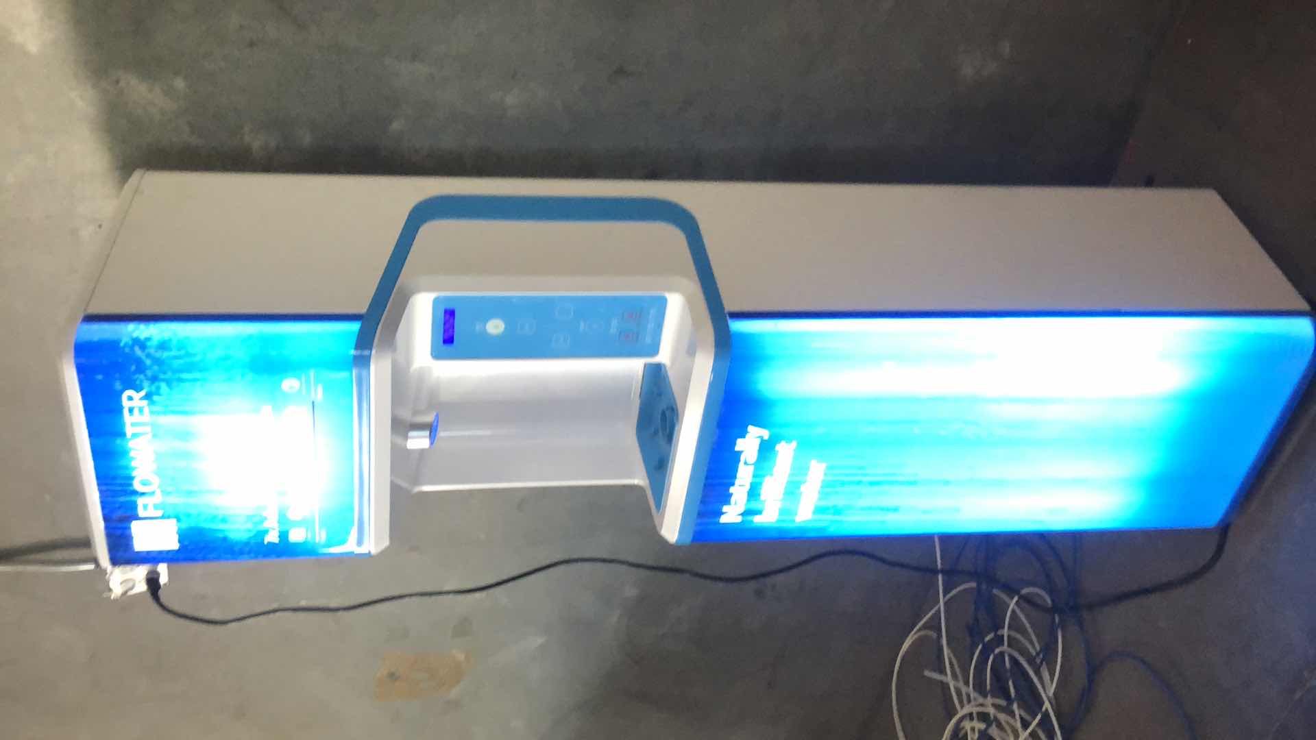 Photo 1 of FLOWATER 7X ADVANCED WATER PURIFER FW-3000HB0 18” X 15” H68”