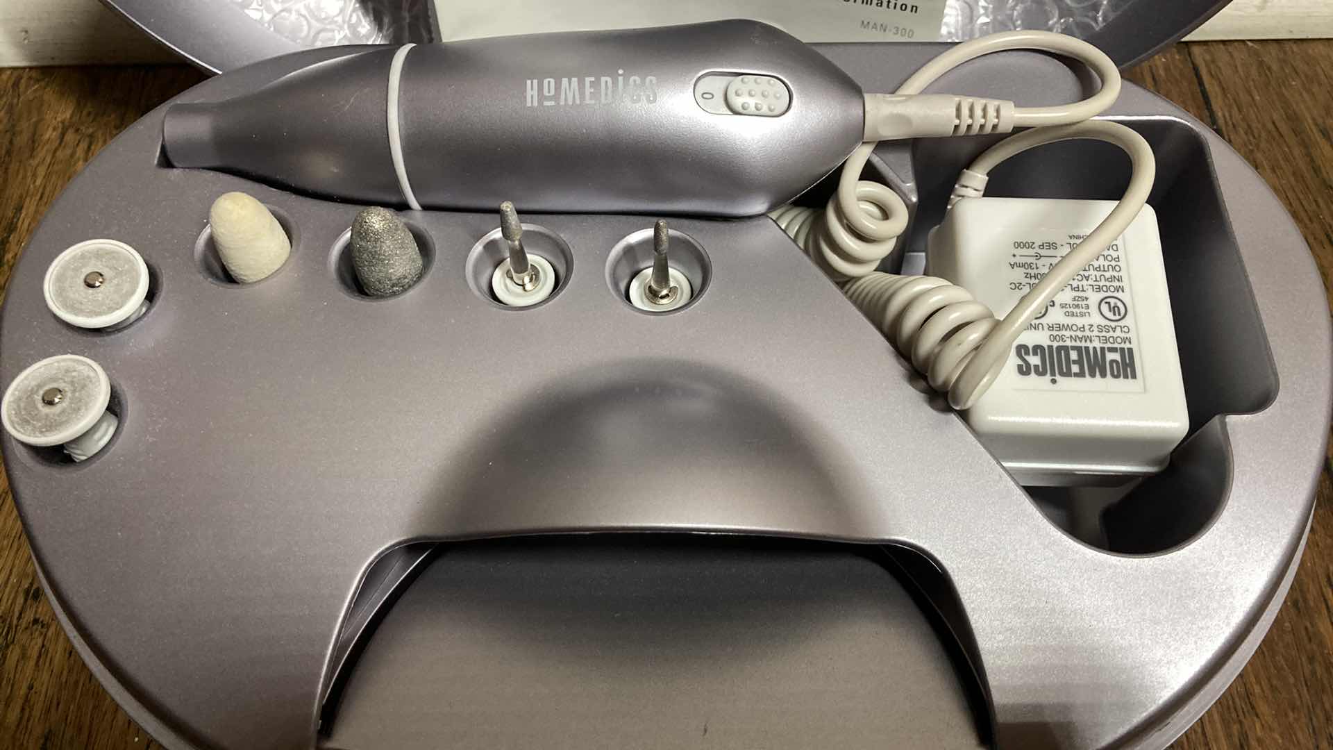 Photo 1 of HOMEDICS BODY BASICS STYLE SPA ELITE DELUXE MANICURE & NAIL DRYING SYSTEM W ATTACHMENTS & CASE