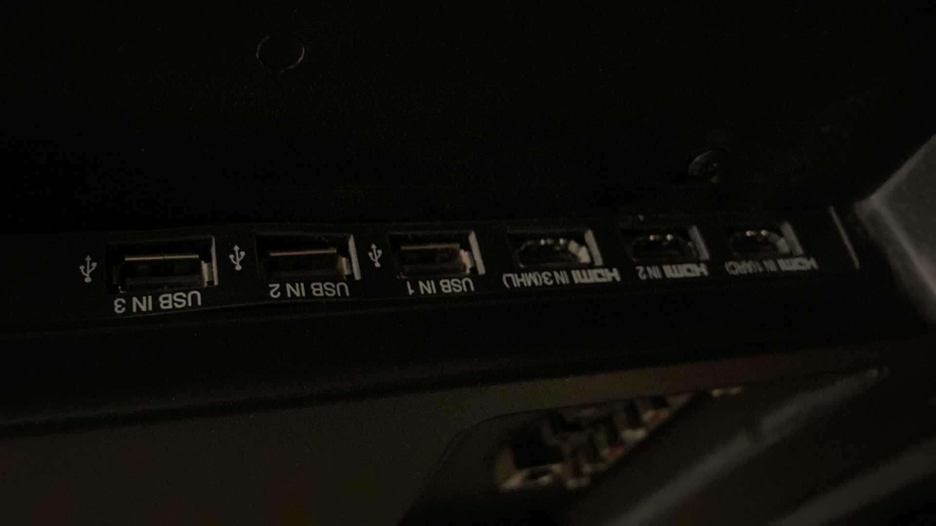 Photo 1 of LG 50” 1080P LED SMART TV MODEL 47LN5750 W REMOTE & HDMI CABLE